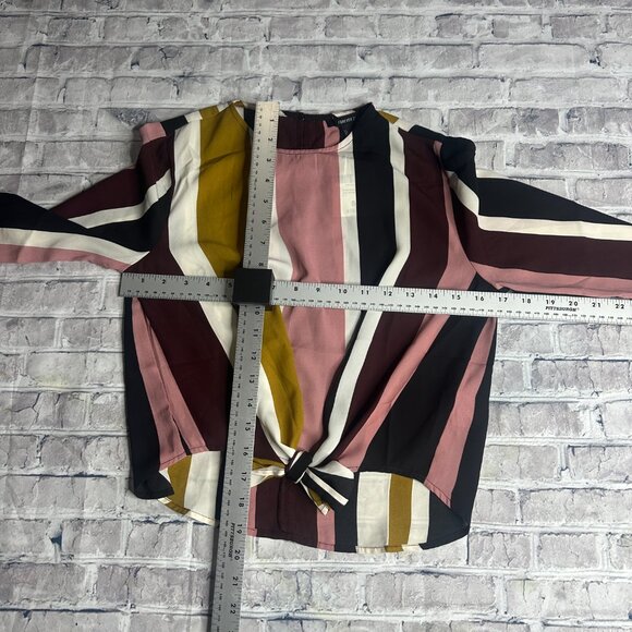 EUC Forever 21 Pink, Yellow, Black Blouse Cropped Size Small - Picture 13 of 14